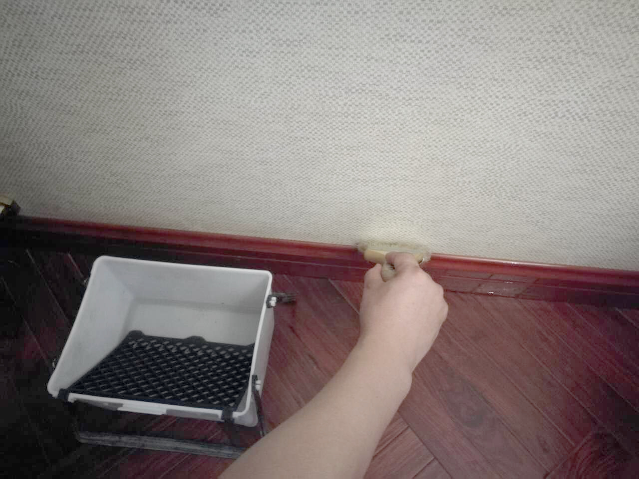 臥室踢腳線(xiàn)重點(diǎn)涂刷