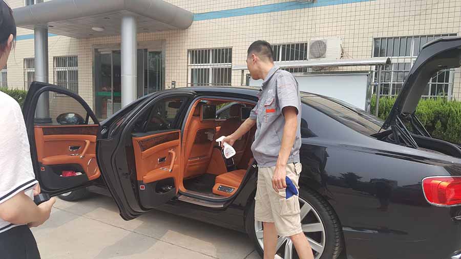 車(chē)內全方位噴涂施工治理
