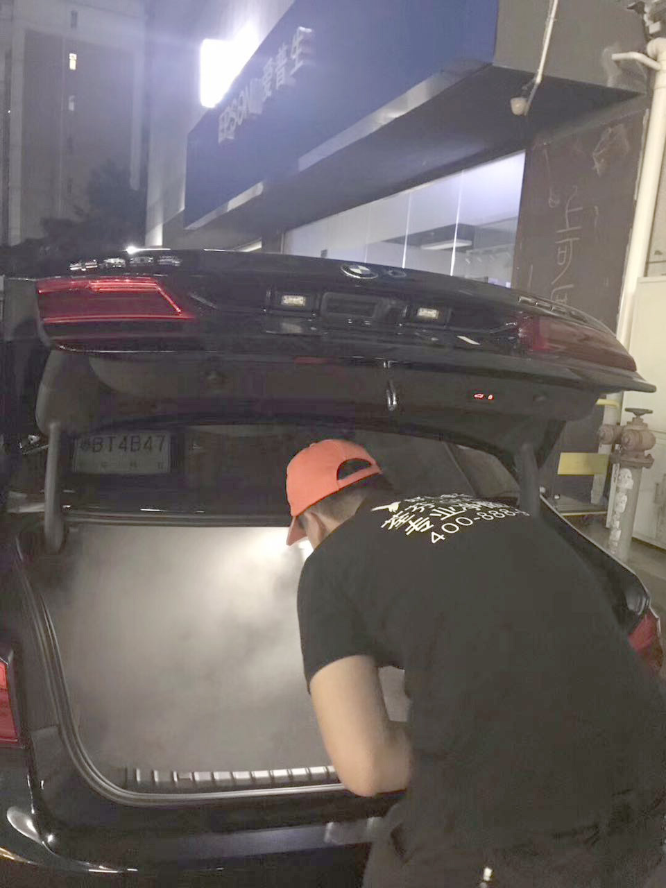 車(chē)內后備箱全面噴涂施工治理