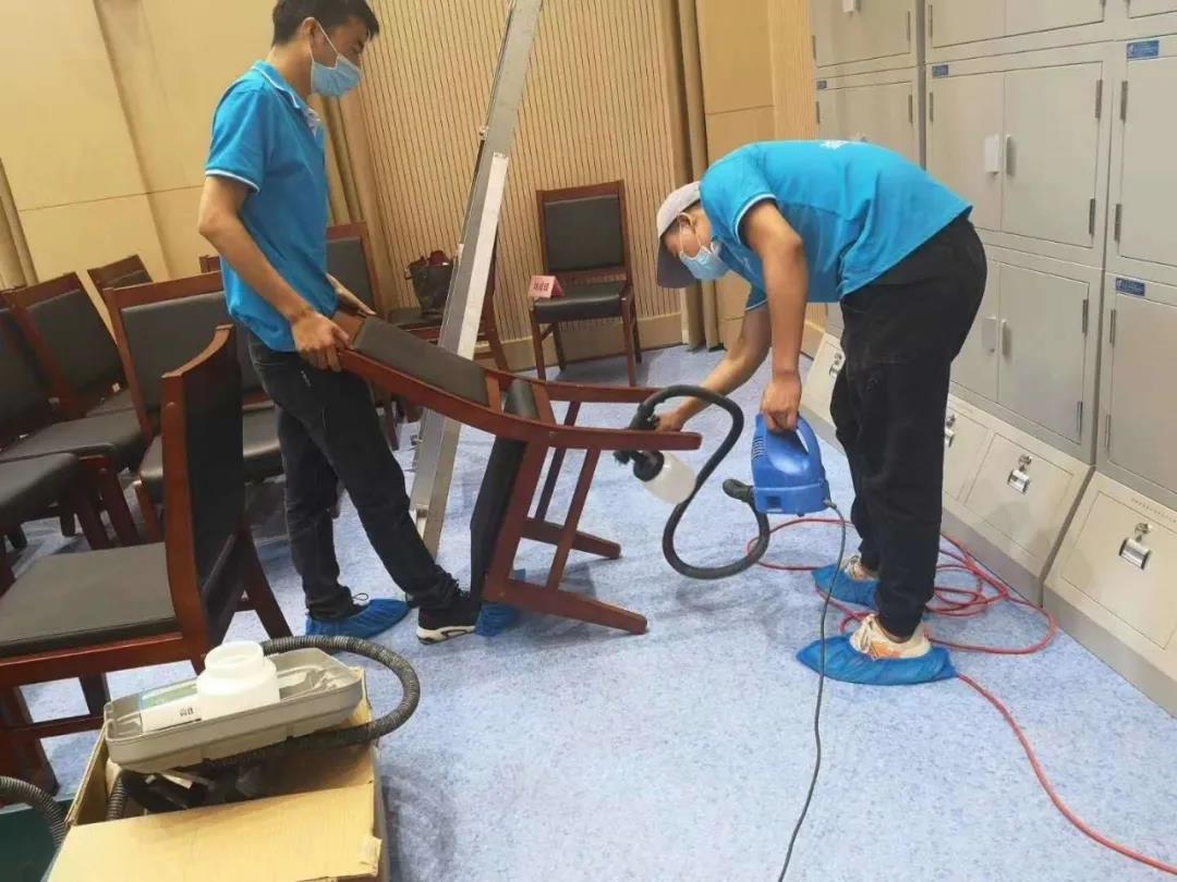 辦公室會(huì )議桌椅全方位治理甲醛